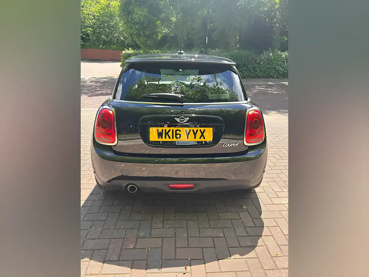 Used 2016 MINI Hatch Cooper Black - Interior and Exterior details 4