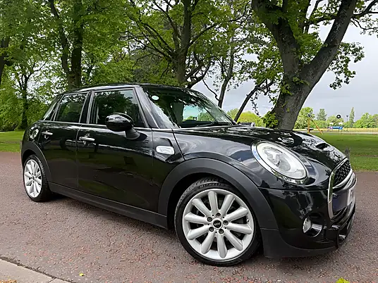 2016 MINI Hatch Cooper SD