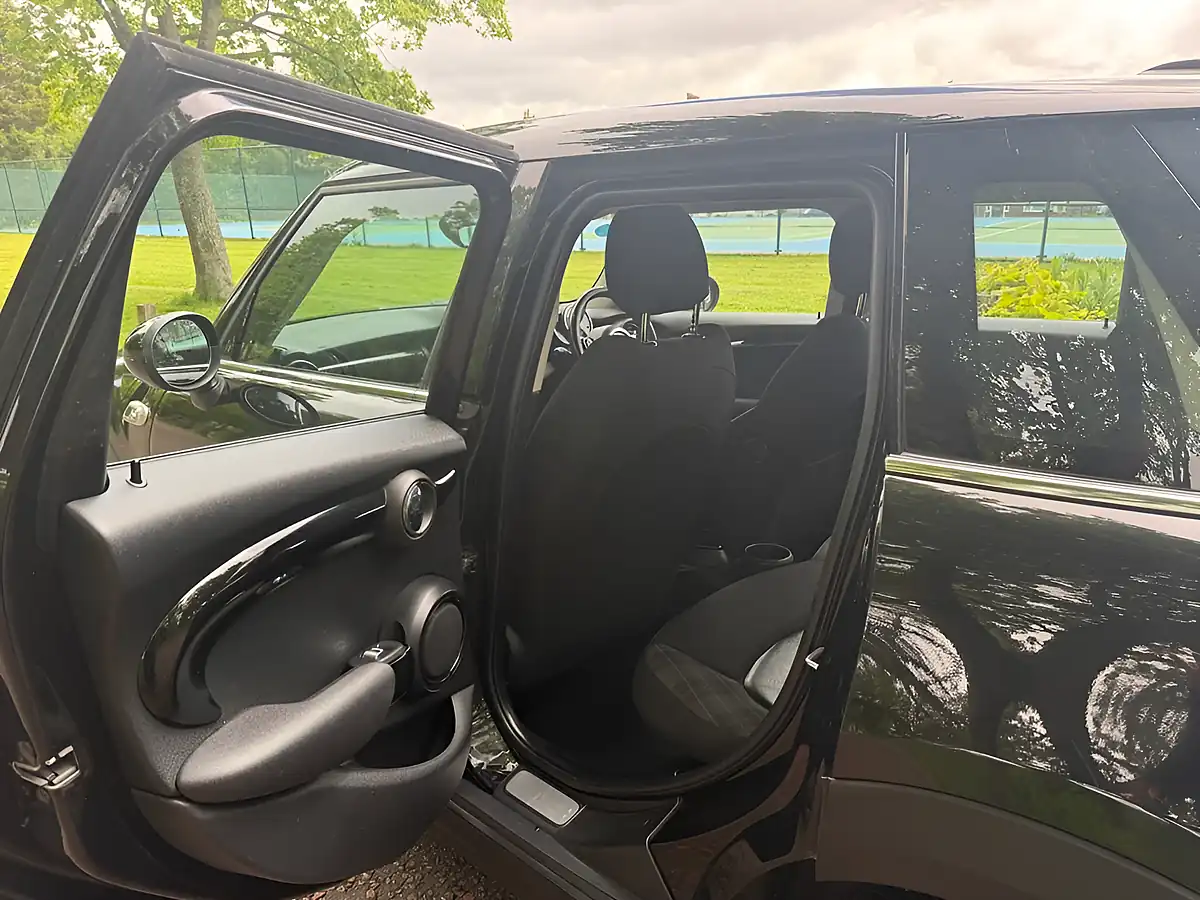 Used 2016 MINI Hatch Cooper Black - Interior and Exterior details 15