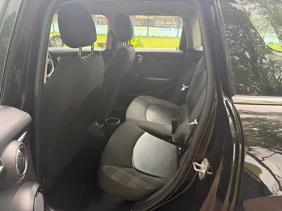Used 2016 MINI Hatch Cooper Black - Interior and Exterior details 16