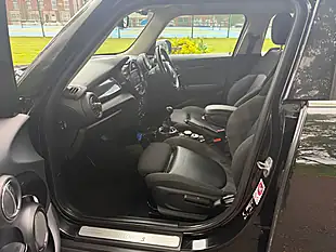 Used 2016 MINI Hatch Cooper Black - Interior and Exterior details 18