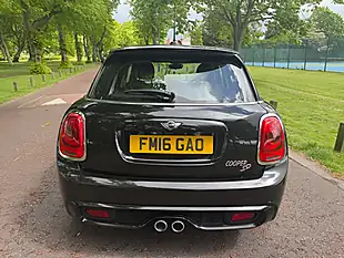 Used 2016 MINI Hatch Cooper Black - Interior and Exterior details 4