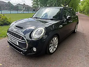 Used 2016 MINI Hatch Cooper Black - Interior and Exterior details 7