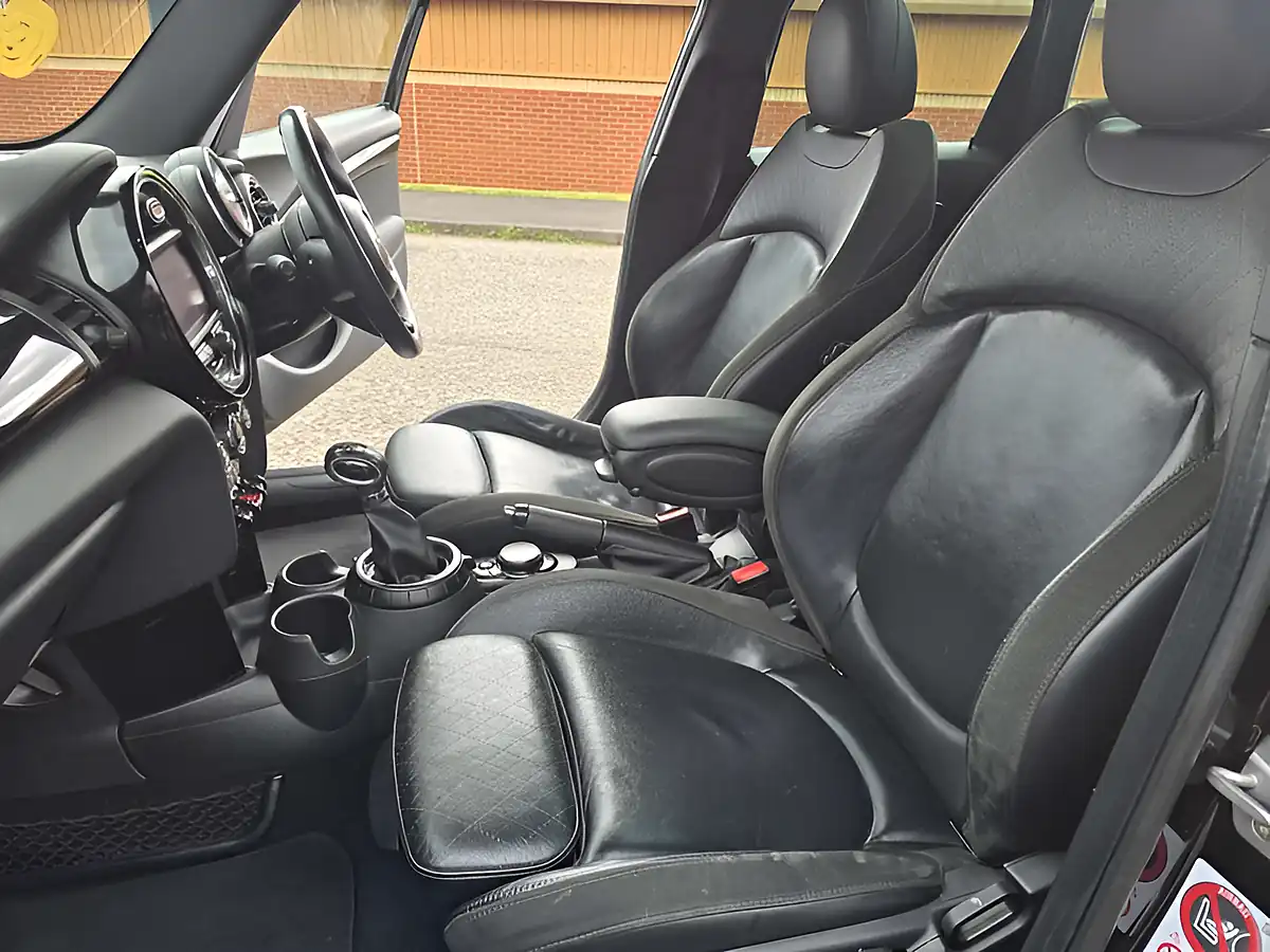 Used 2016 MINI Hatch Cooper Black - Interior and Exterior details 14