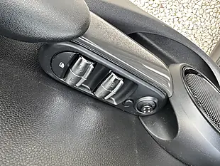 Used 2016 MINI Hatch Cooper Black - Interior and Exterior details 16