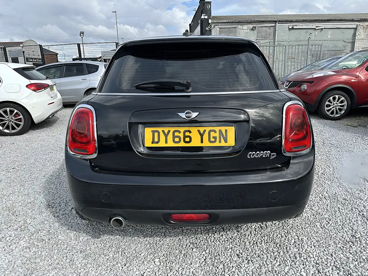 Used 2016 MINI Hatch Cooper Black - Interior and Exterior details 8