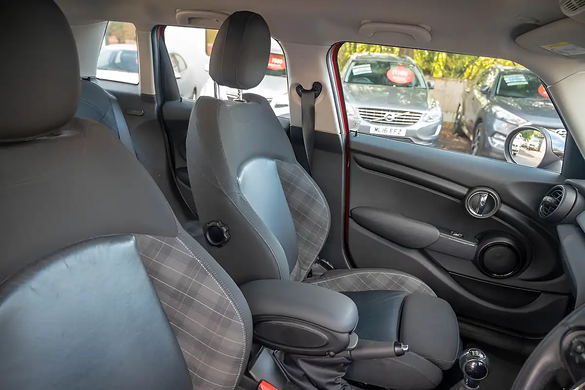 Used 2016 MINI Hatch Cooper Blazing Red Metallic - Interior and Exterior details 13