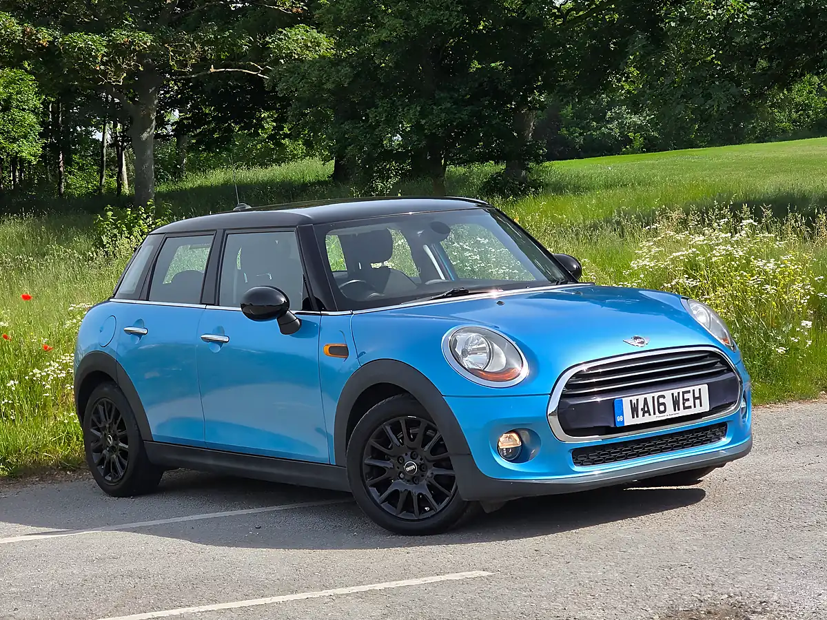Used 2016 MINI Hatch Cooper Blue - Front View
