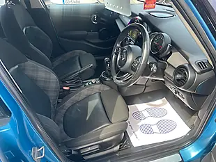 Used 2016 MINI Hatch Cooper Blue - Interior and Exterior details 9