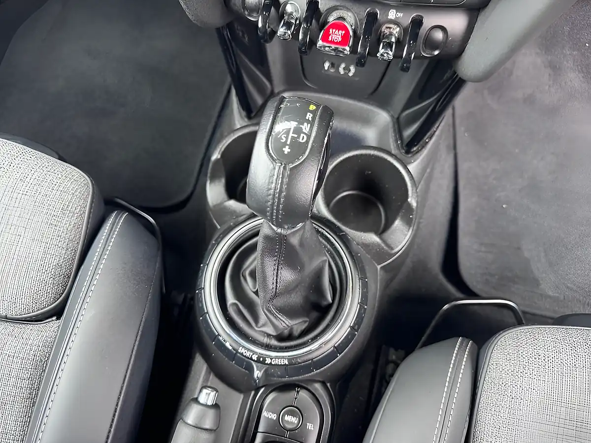 Used 2016 MINI Hatch Cooper Blue - Interior and Exterior details 17