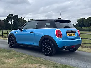 Used 2016 MINI Hatch Cooper Blue - Interior and Exterior details 6