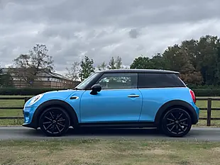 Used 2016 MINI Hatch Cooper Blue - Interior and Exterior details 7