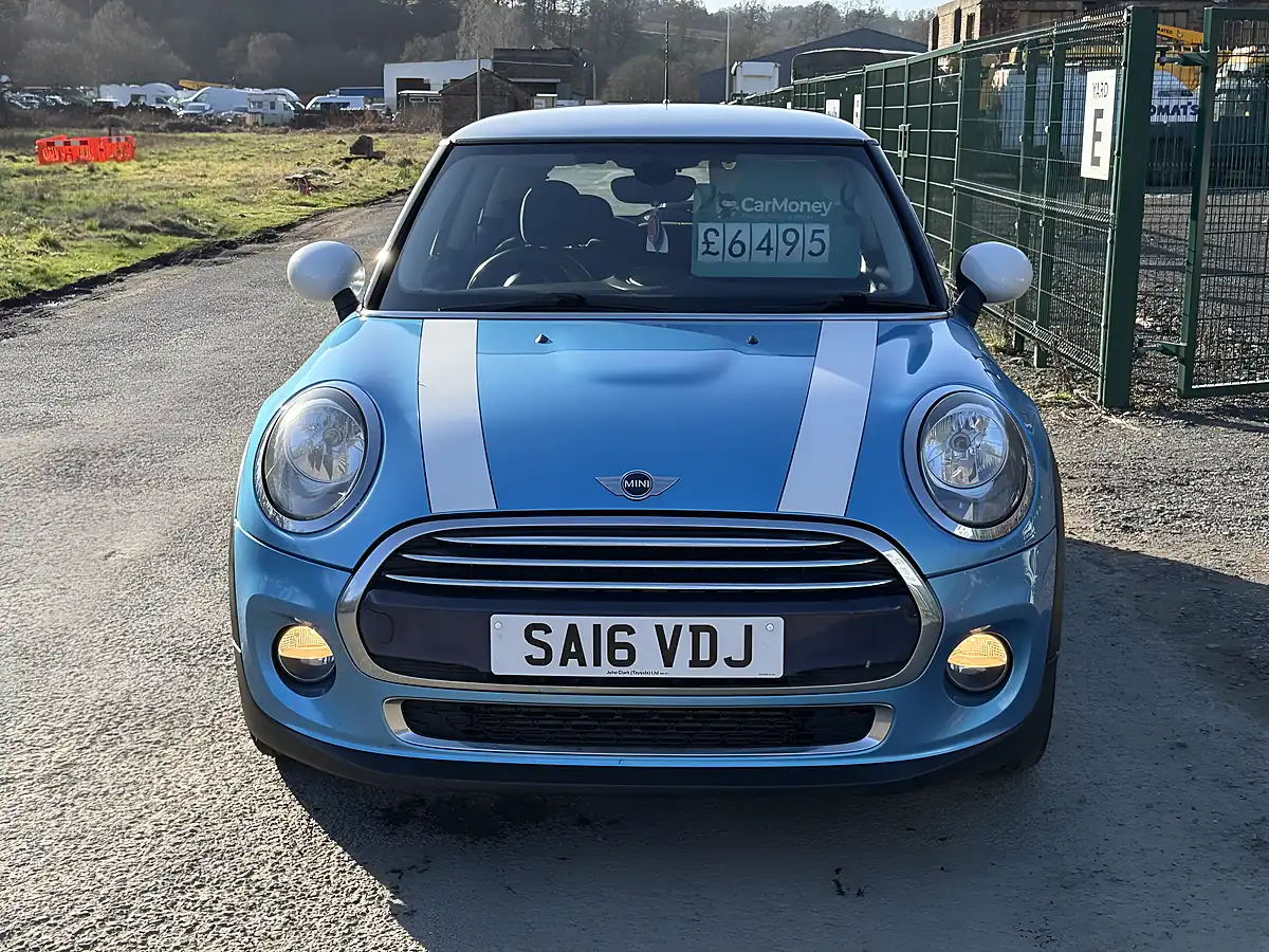 Used 2016 MINI Hatch Cooper Blue - Interior and Exterior details 2