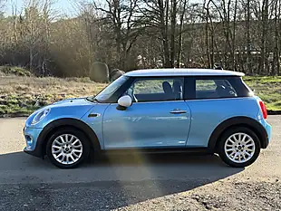 Used 2016 MINI Hatch Cooper Blue - Interior and Exterior details 9
