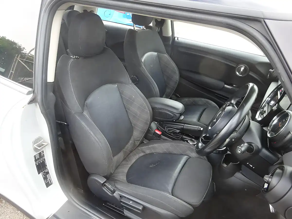 Used 2016 MINI Hatch Cooper D Silver - Interior and Exterior details 13