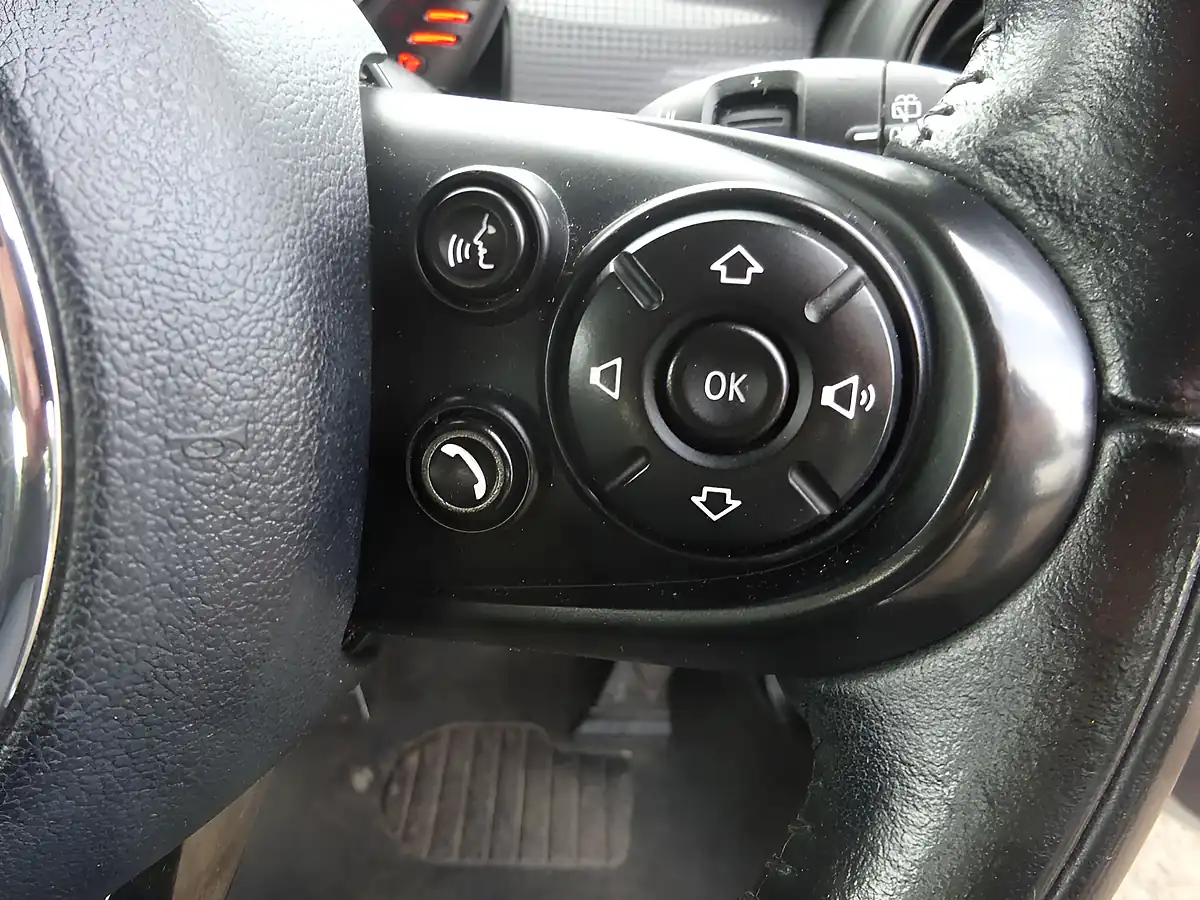 Used 2016 MINI Hatch Cooper D Silver - Interior and Exterior details 15