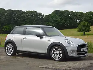 Used 2016 MINI Hatch Cooper D Silver - Interior and Exterior details 9