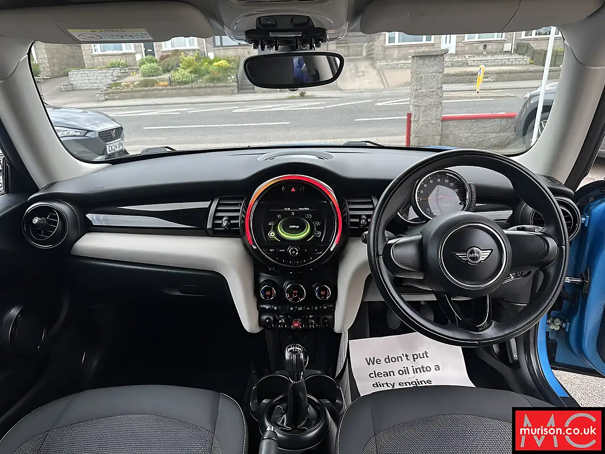 Used 2016 MINI Hatch Cooper Electric Blue - Interior and Exterior details 19