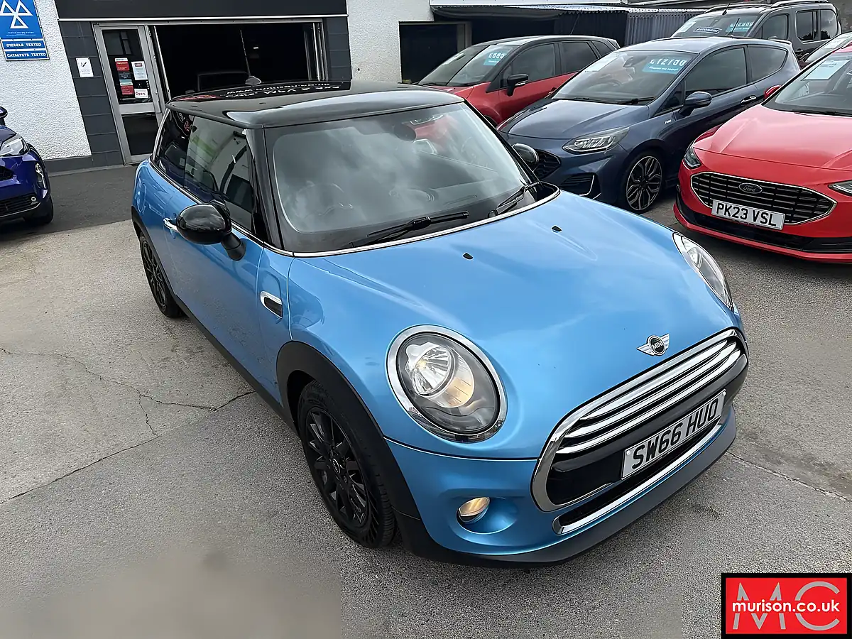 Used 2016 MINI Hatch Cooper Electric Blue - Interior and Exterior details 6