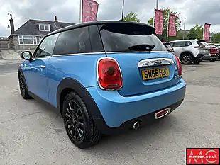 Used 2016 MINI Hatch Cooper Electric Blue - Interior and Exterior details 9