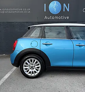 Used 2016 MINI Hatch Cooper Electric Blue Ii - Interior and Exterior details 12