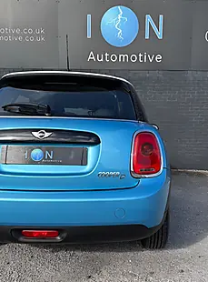 Used 2016 MINI Hatch Cooper Electric Blue Ii - Interior and Exterior details 4