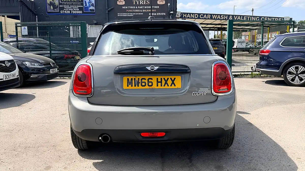 Used 2016 MINI Hatch Cooper Grey - Interior and Exterior details 4