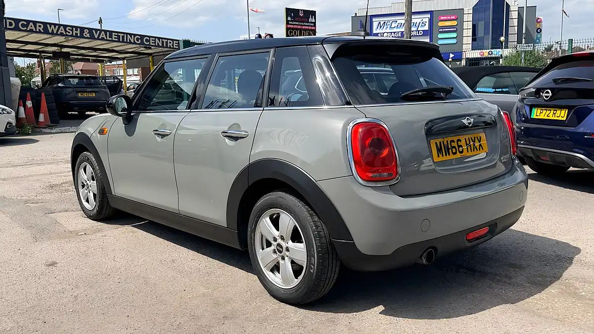 Used 2016 MINI Hatch Cooper Grey - Interior and Exterior details 5