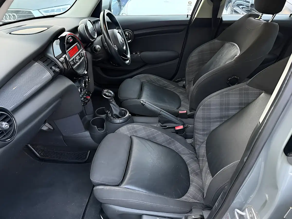 Used 2016 MINI Hatch Cooper Grey - Interior and Exterior details 11