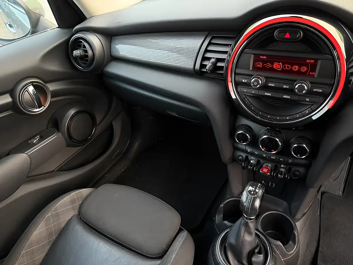 Used 2016 MINI Hatch Cooper Grey - Interior and Exterior details 12