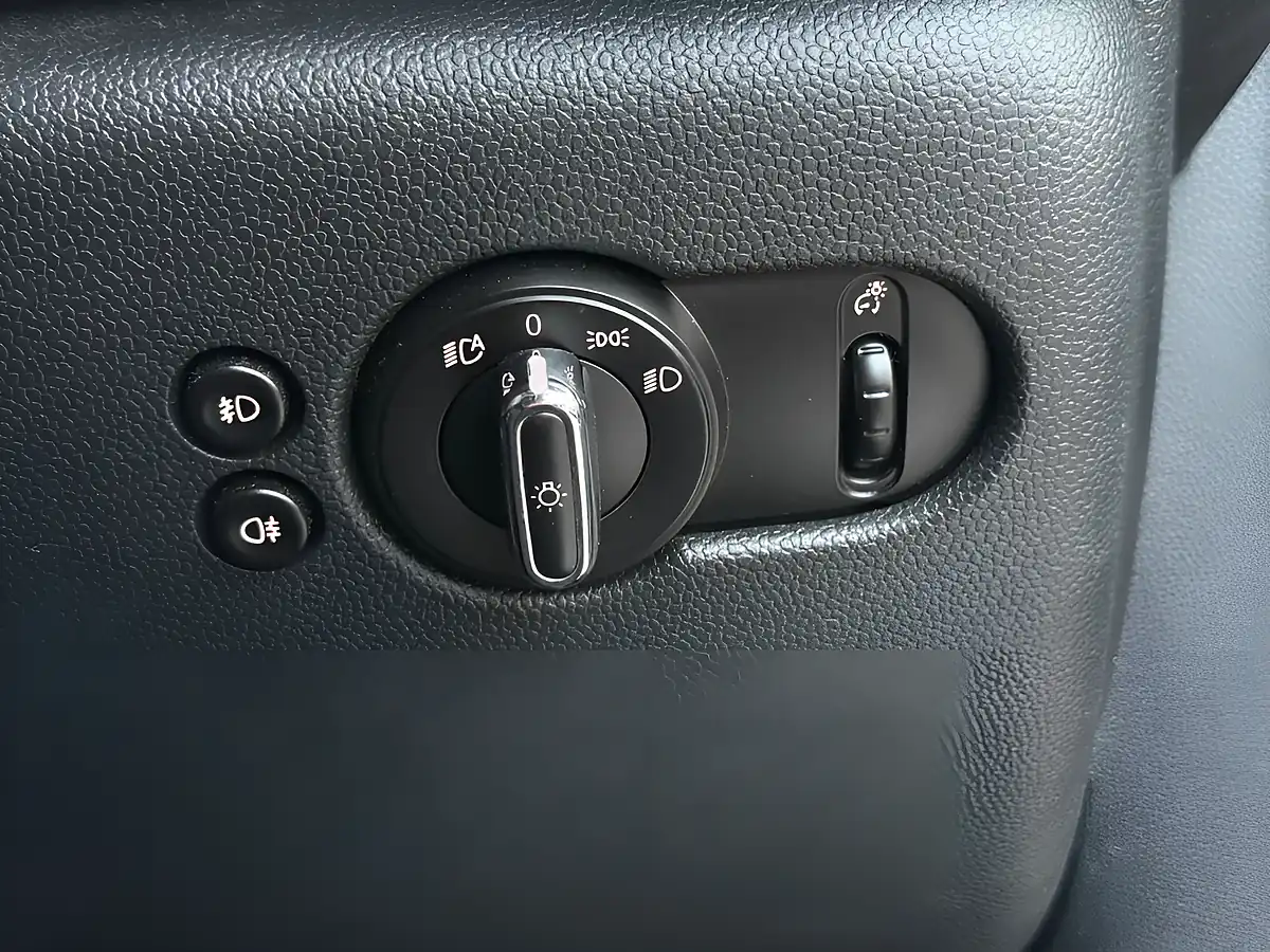 Used 2016 MINI Hatch Cooper Grey - Interior and Exterior details 13
