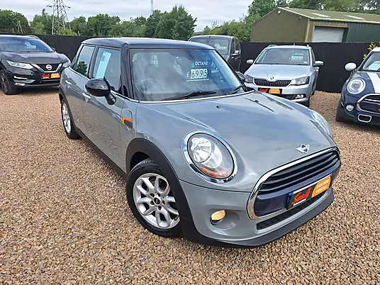2016 MINI HATCH Cooper 1.5