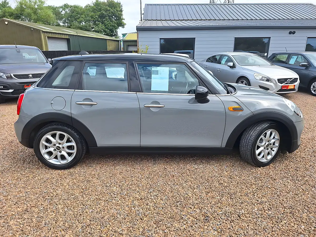 Used 2016 MINI Hatch Cooper Grey - Interior and Exterior details 13