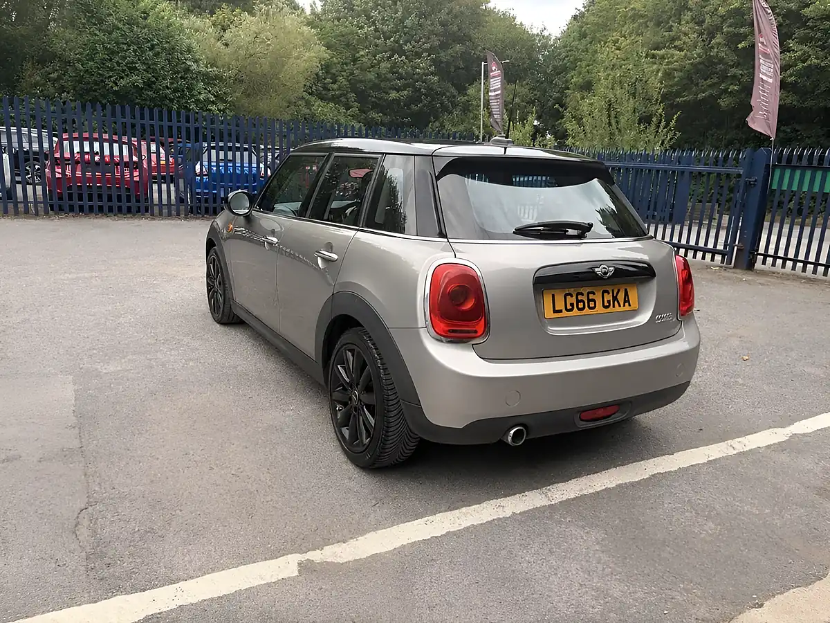 Used 2016 MINI Hatch Cooper Melting Silver - Interior and Exterior details 2