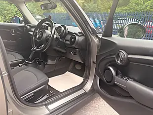 Used 2016 MINI Hatch Cooper Melting Silver - Interior and Exterior details 5