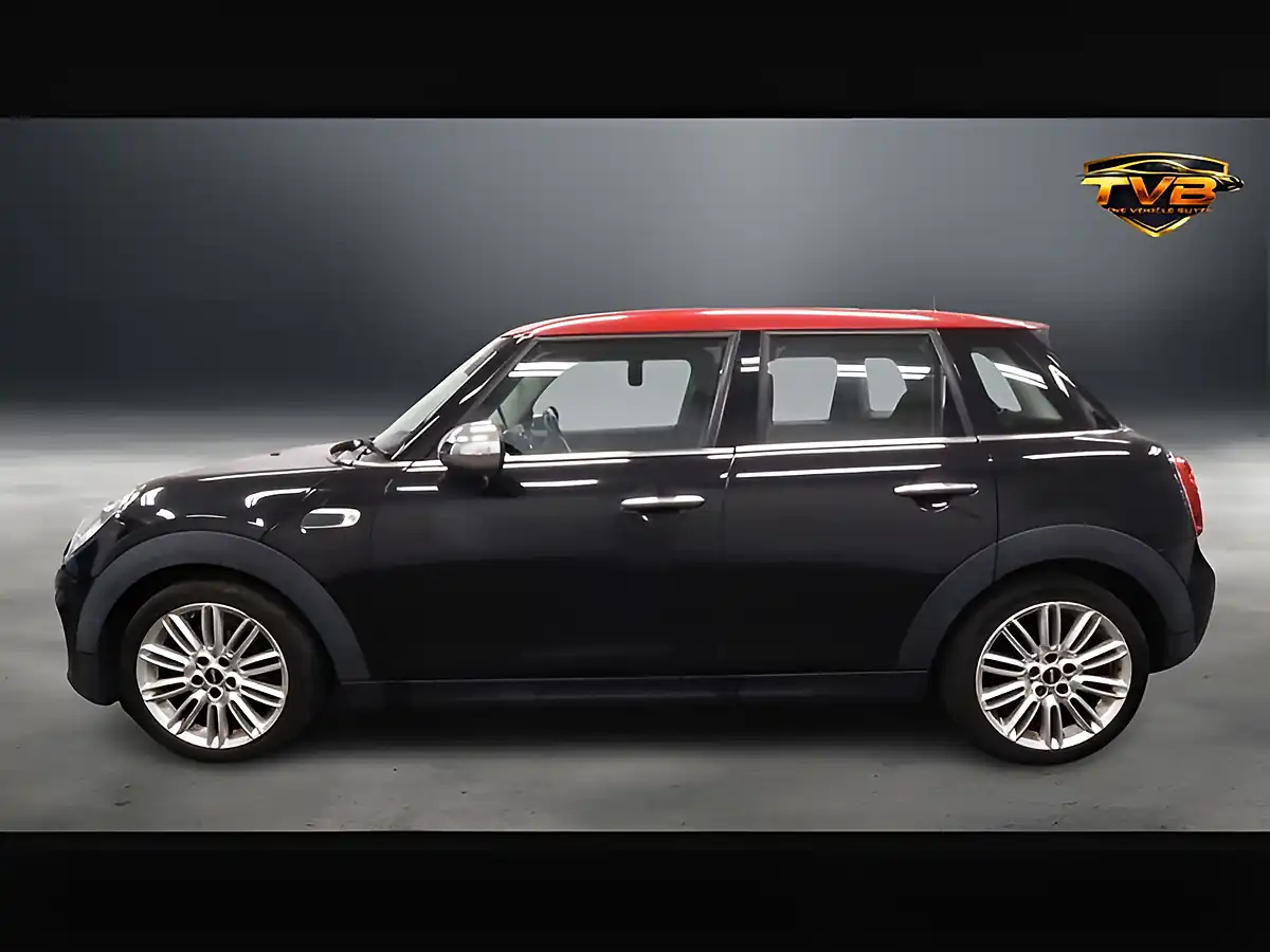 Used 2016 MINI Hatch Cooper Midnight Black - Interior and Exterior details 6
