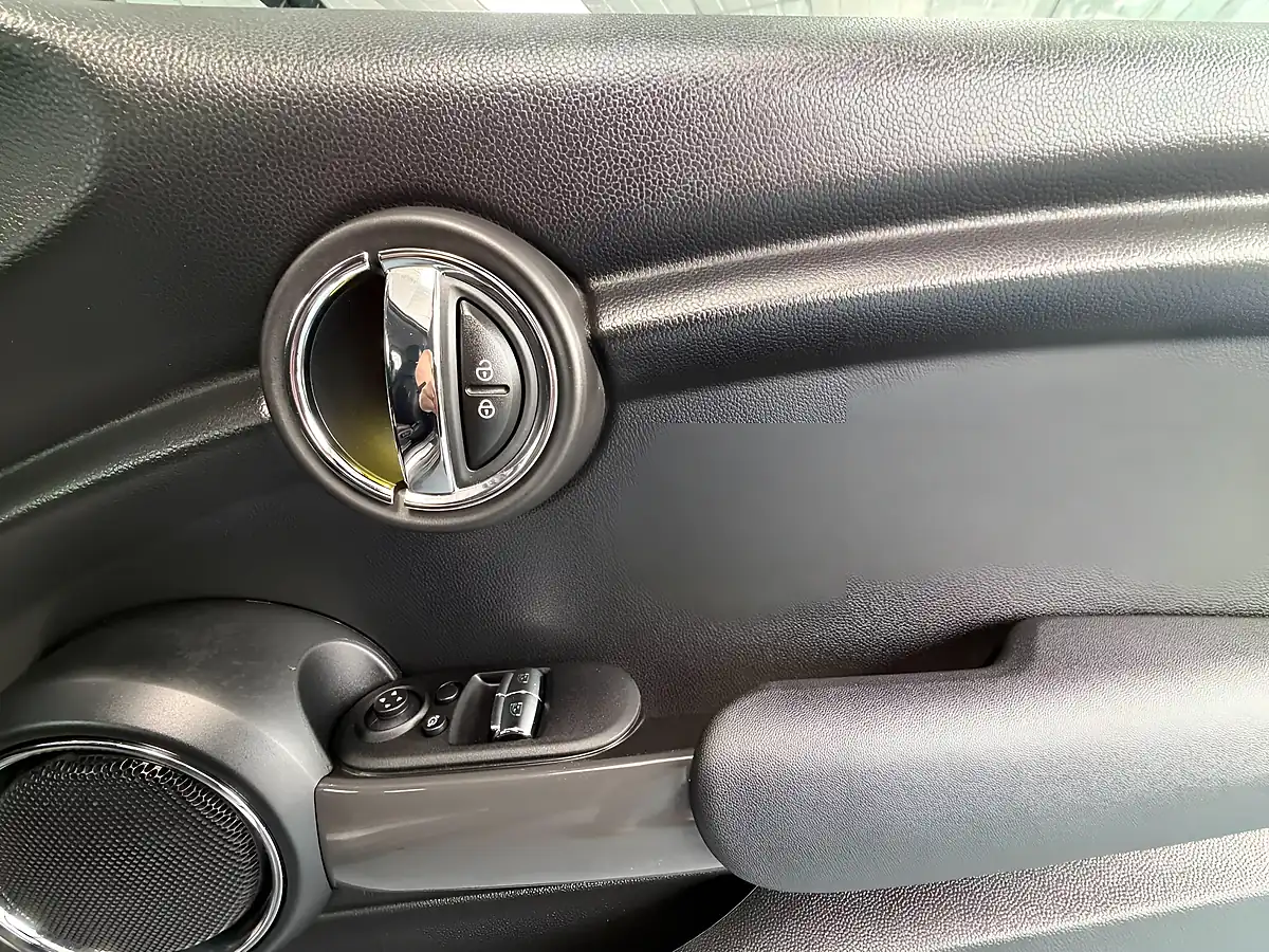 Used 2016 MINI Hatch Cooper Midnight Black - Interior and Exterior details 11