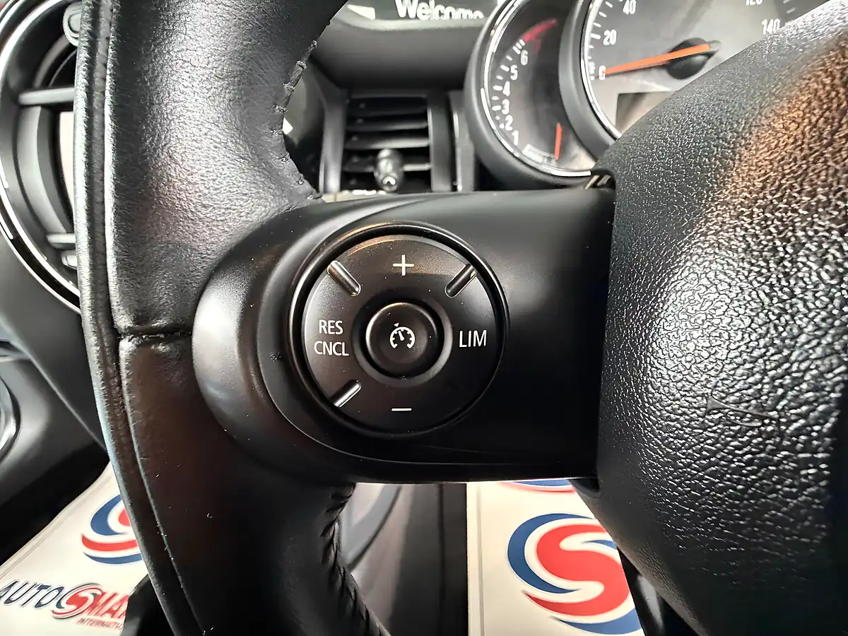 Used 2016 MINI Hatch Cooper Midnight Black - Interior and Exterior details 12