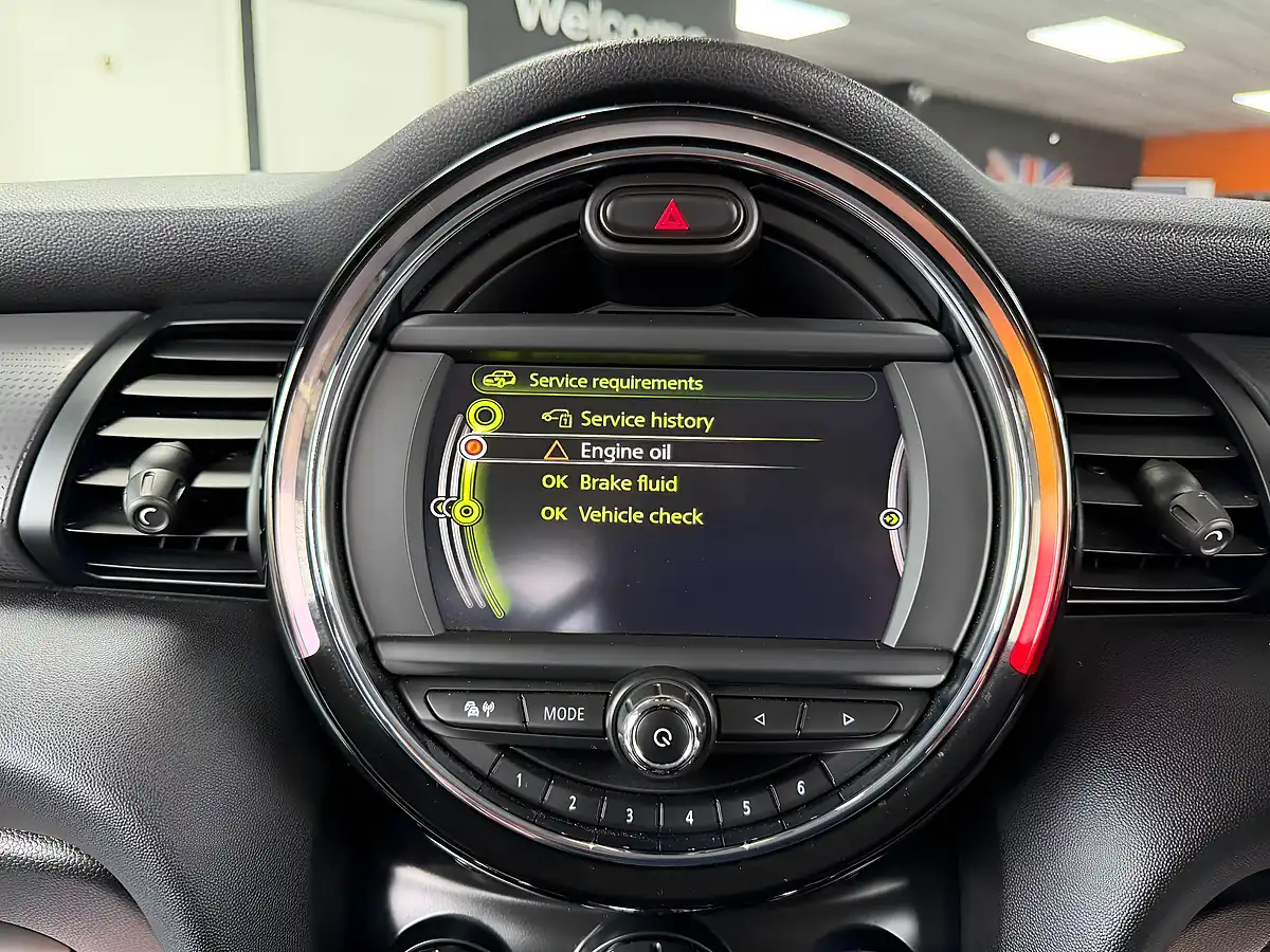Used 2016 MINI Hatch Cooper Midnight Black - Interior and Exterior details 14