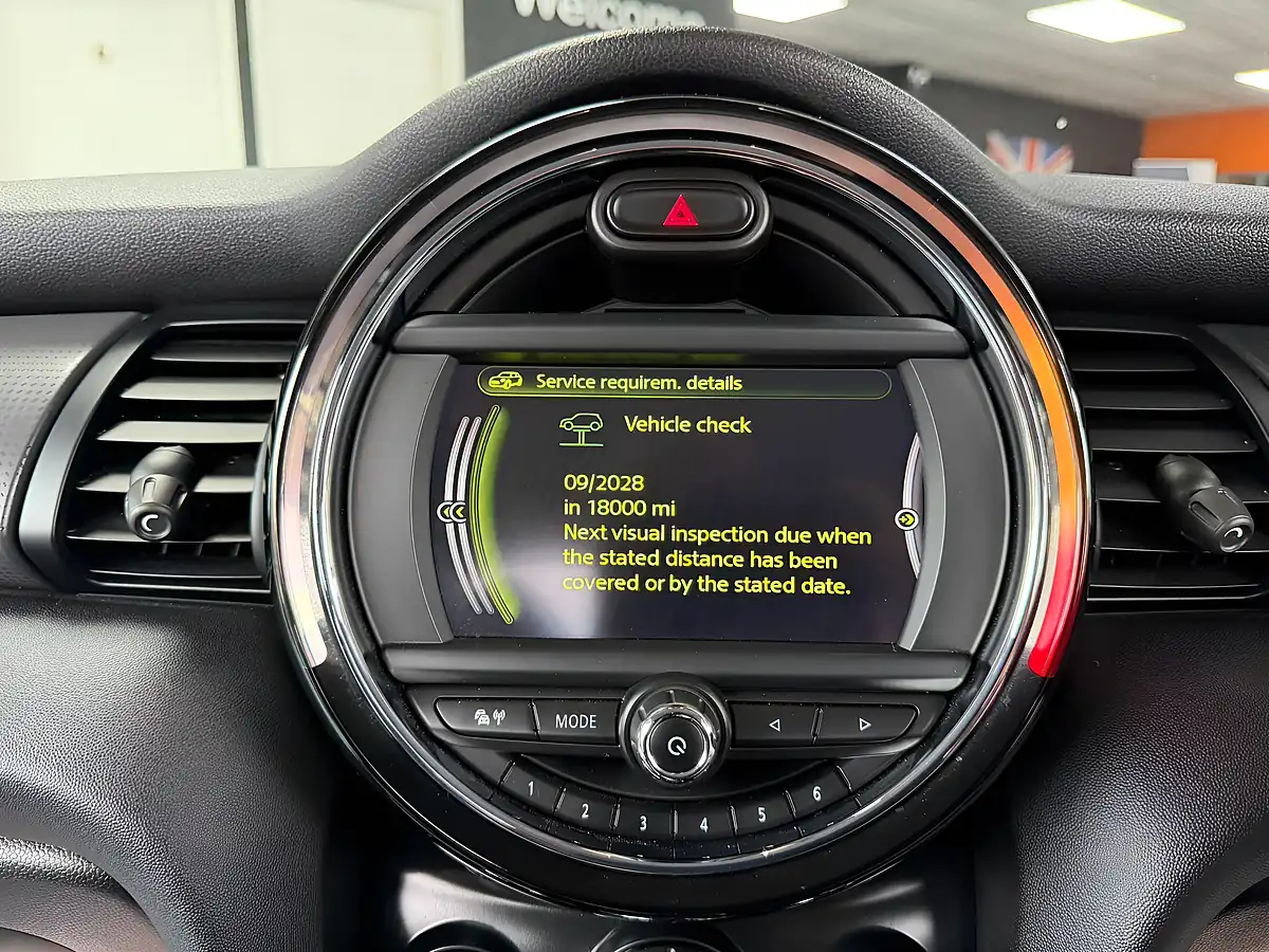 Used 2016 MINI Hatch Cooper Midnight Black - Interior and Exterior details 15