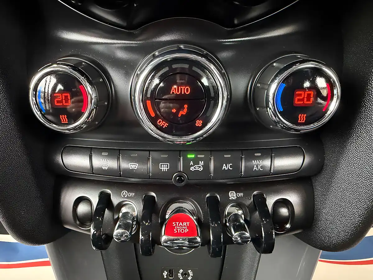 Used 2016 MINI Hatch Cooper Midnight Black - Interior and Exterior details 16