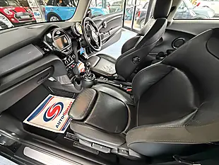 Used 2016 MINI Hatch Cooper Midnight Black - Interior and Exterior details 17