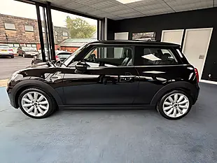 Used 2016 MINI Hatch Cooper Midnight Black - Interior and Exterior details 8