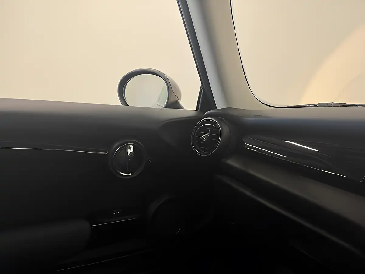 Used 2016 MINI Hatch Cooper Midnight Black - Interior and Exterior details 19