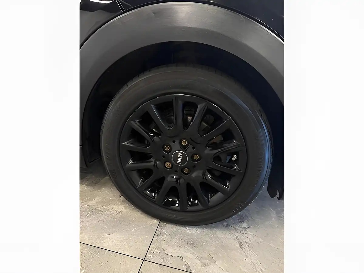 Used 2016 MINI Hatch Cooper Midnight Black - Interior and Exterior details 20