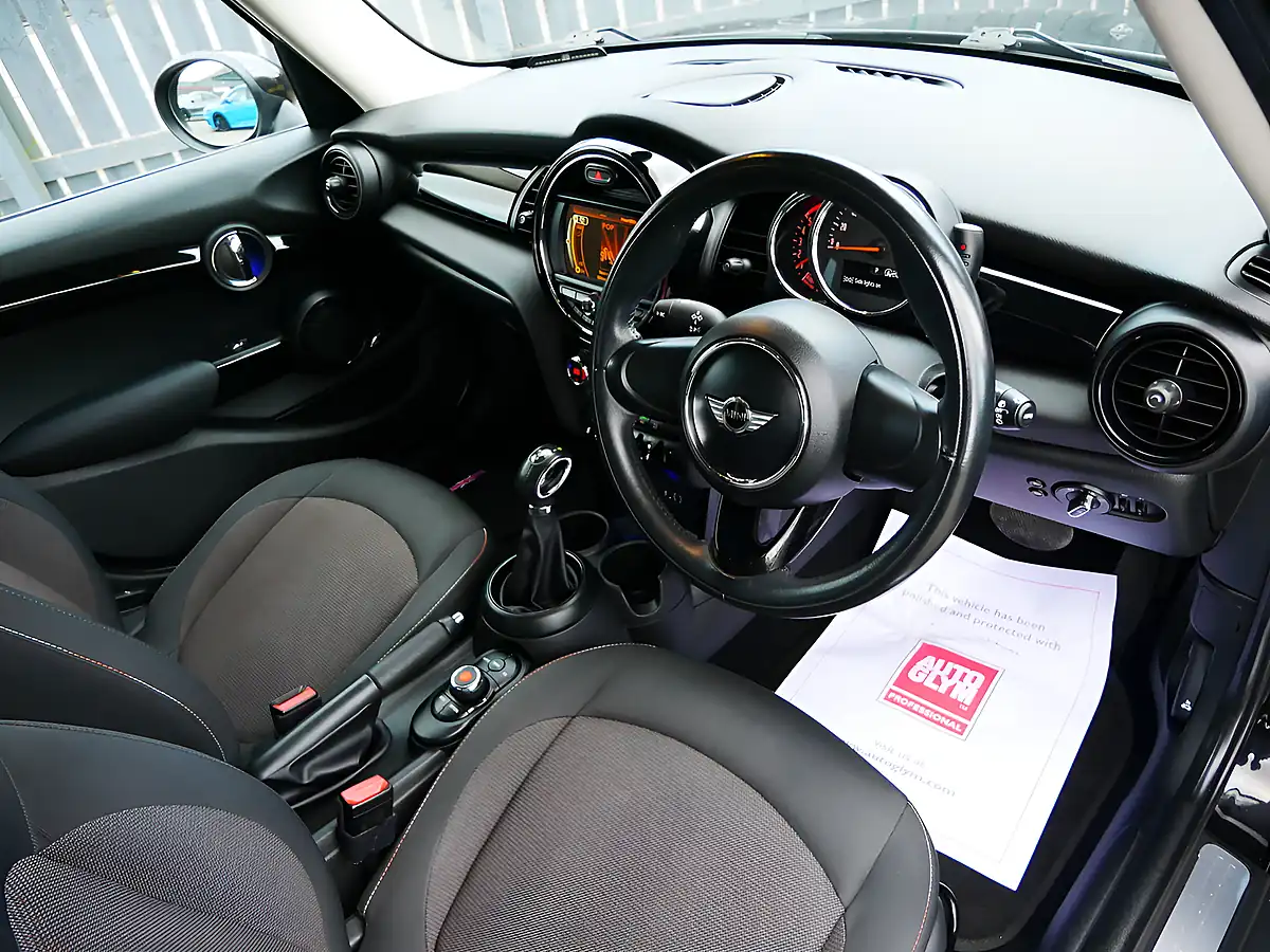 Used 2016 MINI Hatch Cooper Midnight Black - Interior and Exterior details 10