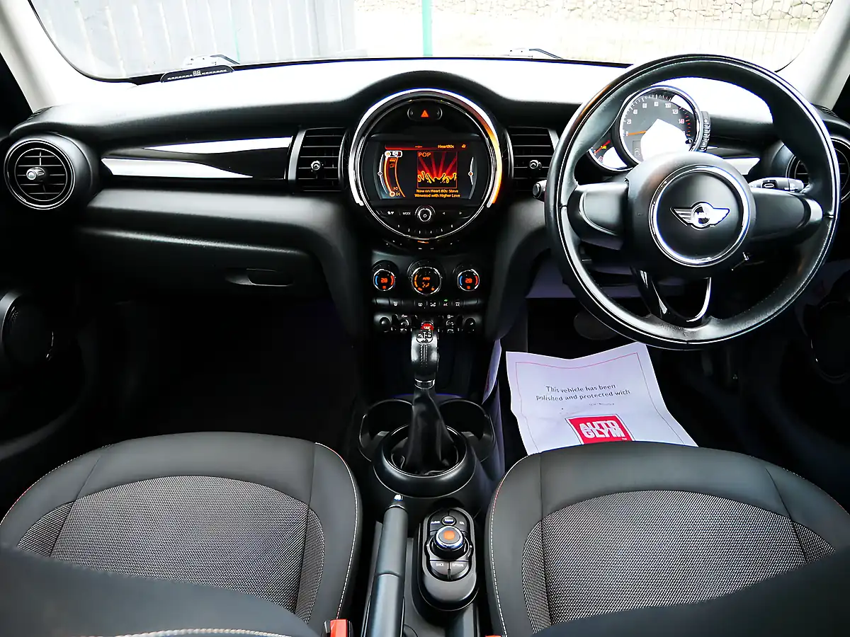 Used 2016 MINI Hatch Cooper Midnight Black - Interior and Exterior details 13