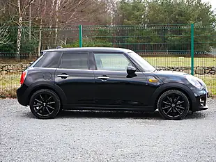 Used 2016 MINI Hatch Cooper Midnight Black - Interior and Exterior details 5