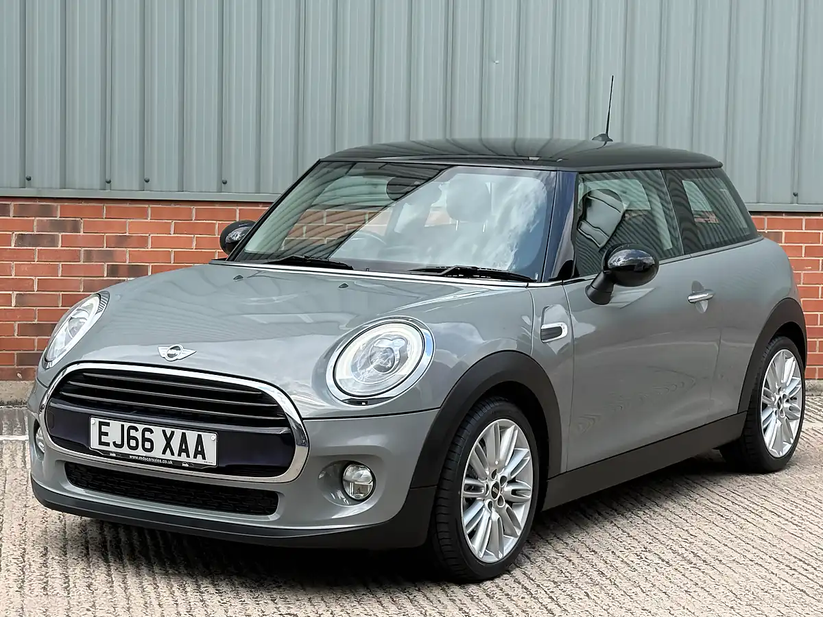 Used 2016 MINI Hatch Cooper Moon Walk - Interior and Exterior details 10