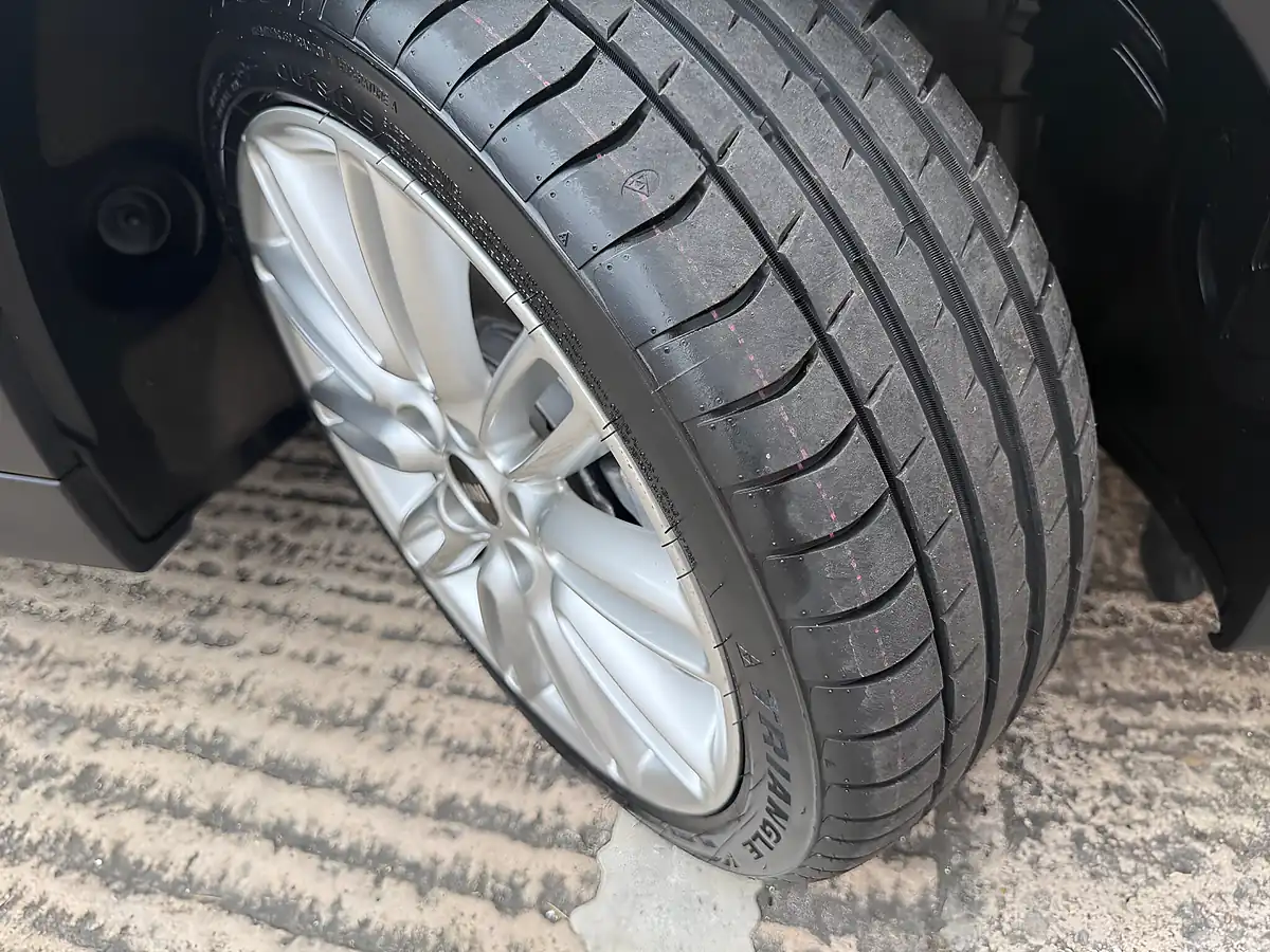 Used 2016 MINI Hatch Cooper Moon Walk - Interior and Exterior details 18